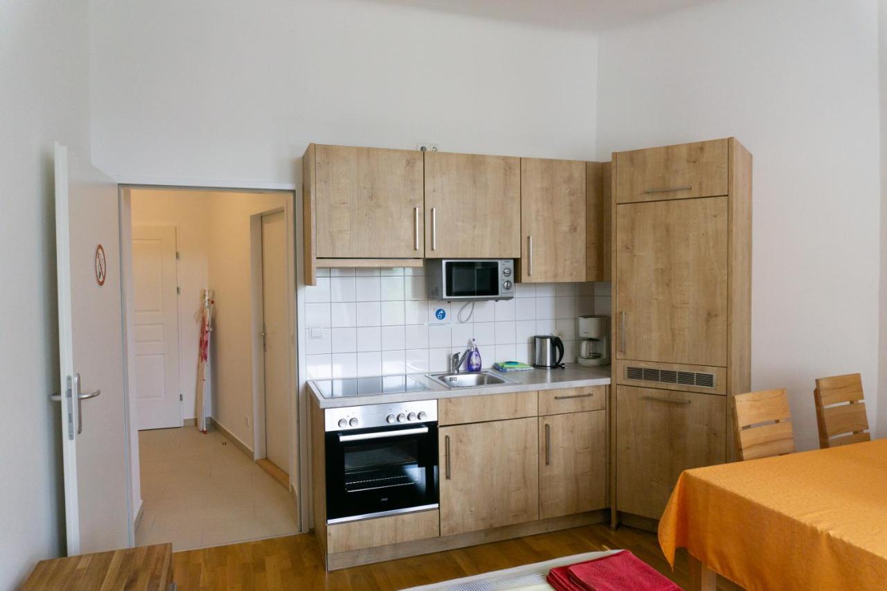 Apartments Hellwagstrasse Vienna Exterior photo